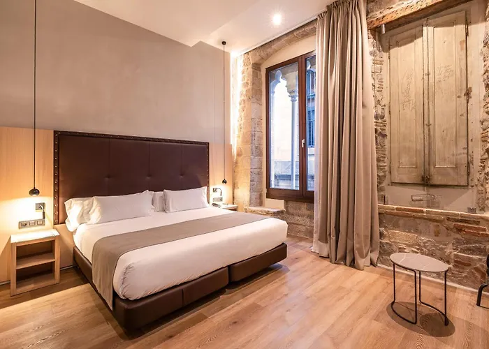 Gran Hotel Barcino 4 Estrellas Superior Barcellona